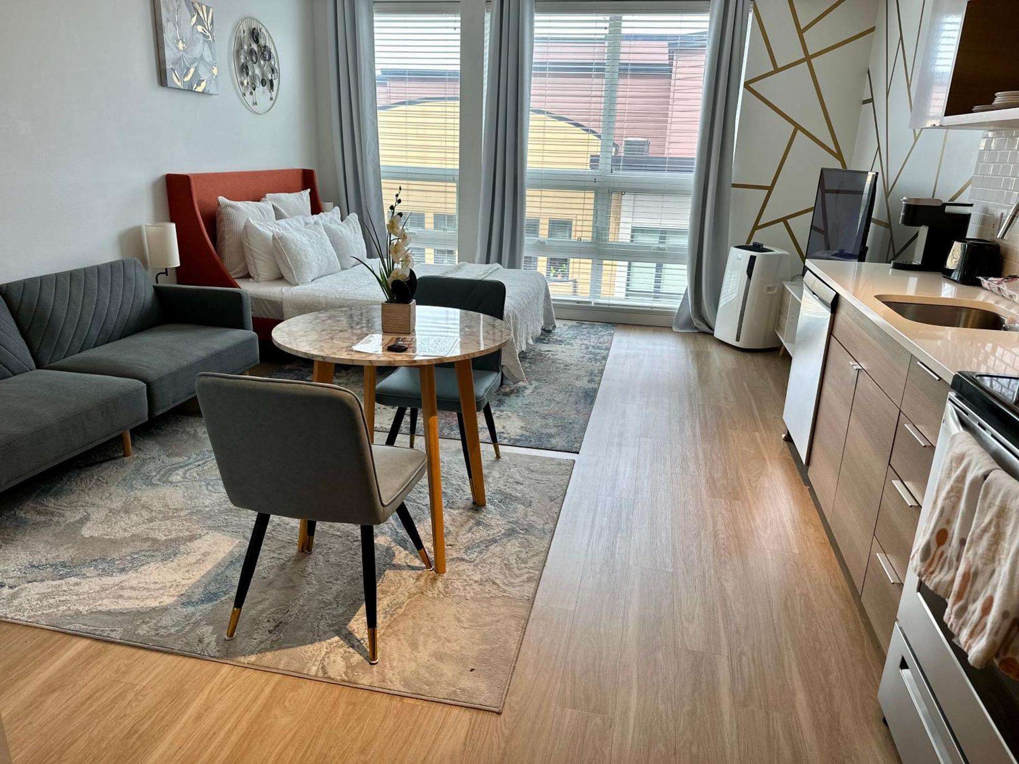 Top Luxury Lifestyle- Downtown Tacoma Near Everything Convention Center And More מראה חיצוני תמונה